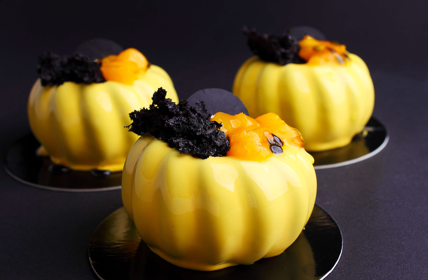 Discuri negre aurii pentru torturi si prajituri