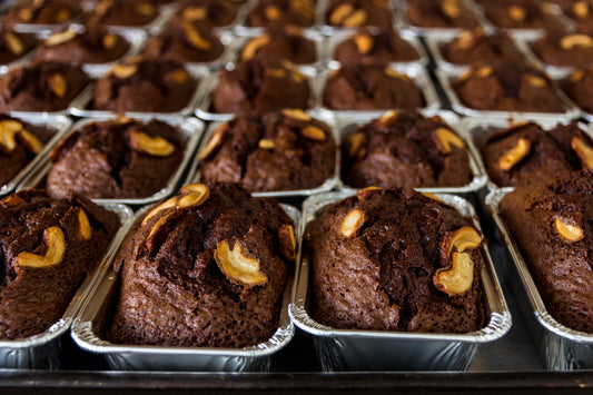 De la cuptor la masa: De ce caserolele si platourile de aluminiu sunt solutia perfecta pentru chec, cozonac si nu numai